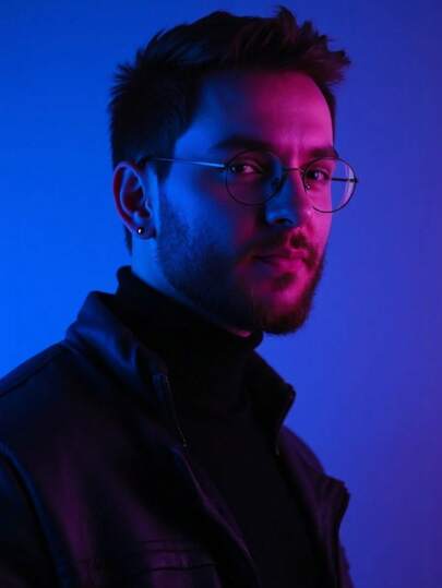 Gafas elegantes de montura metálica redonda retro para hombres, adecuadas para el transporte diario, combinar con atuendos, fotografía, vacaciones al aire libre, también un gran regalo de vuelta a la escuela, perfecto para Halloween, Navidad, Pascua, Día de San Valentín, Día de la Independencia, Acción de Gracias, Año Nuevo