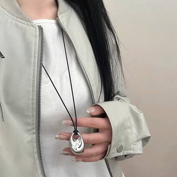 1pc Asymmetrical Oval Pendant Necklace, Korean Style For Autumn/Winter, Adjustable Multi-Purpose Sweater Chain Accessory, 3 Color Options