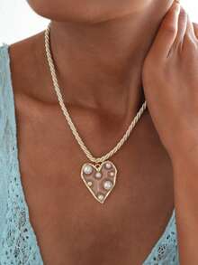 Collar de perlas de imitación en forma de corazón