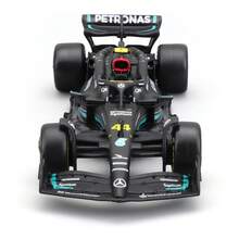 Burago 1/43比例 2025赛季梅赛德斯-AMG F1车队W14 E和2024赛季W15赛车模型，合金材质，44号刘易斯·汉密尔顿，带展示盒，合金展示品，万圣节、圣诞节和生日礼物 - W14-#44 - 查看 7