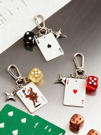 1PC/3PCS Poker Dice Keychain With Star Pendant, Spade Rhinestone Club Alloy Metal Keychain,Decorative Keychain Forags,Cartoon Number Theme Jewelry,Car Keychain,Charms, Pendants, Mobile Phone Chains, Car Charms, Key Chains School Car Accessories Cute Goth Y2k Christmas Gift Ideas Bag Accessories Lanyards With Id Holder Car Accessories Bag Charms
