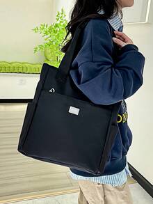 1 Stück große Kapazität Segeltuch Shopper - Diese modische Umhängetasche eignet sich für Arbeit und Lässig, kann als Strandtasche, Büchertasche, Medizintasche, Krankenschwestertasche oder Wäschetasche verwendet werden. Mit anderen Worten, es ist eine unverzichtbare praktische Tasche für jede Frau. Egal ob Sie geschäftig unterwegs sind, arbeiten oder den Alltag bewältigen, diese strapazierfähige Shopper-Tasche wird Ihr zuverlässiger Begleiter sein und ist sehr leicht zu reinigen.