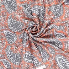 1PCS Women's Fashion Versatile Cashew Flower Pattern Simulation Silk Printing Thin 70cm * 70cm Square Scarf Silk Scarf, Multi-Purpose As Headscarf, Belt, Bag Accessories, Hair Scarf, Fashion Accessories Headscarf, Headband, Headband Is Very Suitable For Dressing Up Your Style - 深灰 - 查看 5