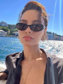 1副时尚欧美风小框眼镜，复古椭圆形女士眼镜 - 黑框黑色鏡片 - 查看 3