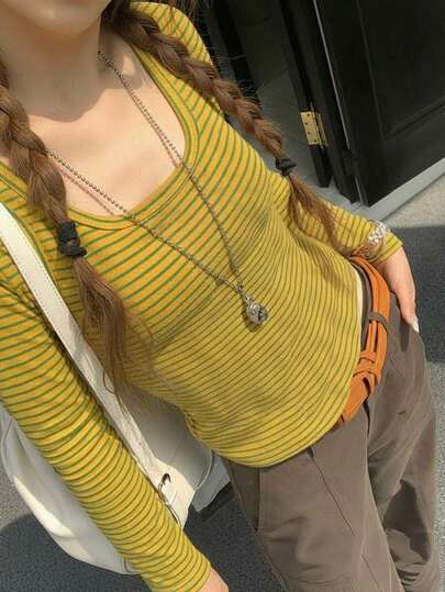 ヴィンテージ ストライプ フィッテッド クロップド 長袖 ラウンドネック ベースレイヤー トップス、秋冬カジュアル、春にも活躍