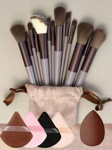 Juego de 13 piezas de brochas de maquillaje profesionales, set de brochas de maquillaje para damas, brochas suaves y esponjosas para maquillaje profesional de base, sombras de ojos y maquillaje mixto, herramientas de belleza, incluida esponja de maquillaje, regalos de belleza, maquillaje para principiantes en cualquier color marrón, herramientas de maquillaje, fibras suaves, fácil de transportar, set de viaje, suministros de viaje, vacaciones, playa, regalos para mujeres y niñas