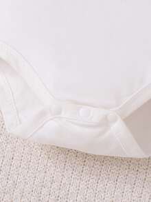 H HIBOBI 2-Piece Baby Boy Polo Romper Set – Long Sleeve Bodysuit With Bow Tie And Stripe Pants (1-18M) - White - View 7