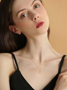 XUJIA 1件1克拉莫桑石吊坠项链，925纯银，6.5毫米圆形莫桑石，优雅珠宝礼品，周年纪念礼物，送给她的绝佳选择 - PMO-126 - 查看 3