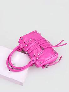 1 chiếc túi tote vuông phong cách retro punk Y2K màu hồng dưa hấu, phối nhiều mảnh vải, đính đinh tán kim loại, khóa kéo trang trí, quai xách đôi bằng chất liệu PU cổ điển, dây đeo có thể điều chỉnh, khóa kéo. Túi có quai xách đôi đính đinh tán, dây đeo vai có thể điều chỉnh, khóa kéo. Túi đeo chéo nữ sang trọng, kín đáo, đựng được điện thoại, ví đựng thẻ, phù hợp cho sử dụng hàng ngày, du lịch và mua sắm. - Màu Hồng  Dưa hấu - Xem 2