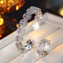 Modny minimalistyczny okrągły uśmiechnięty twarz miedziany cyrkonia sześcienna dekoracyjny dodatek, odpowiedni na imprezy i spotkania