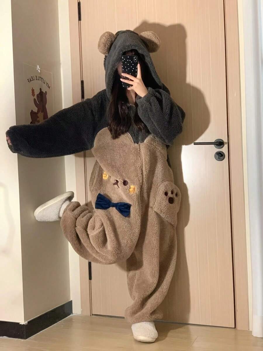 一件可爱小熊连帽珊瑚绒连体衣，女款，舒适保暖，冬季家居服，柔软舒适，长袖小熊图案，适合春秋季穿着，卡通熊耳连帽睡衣，甜美家居服，适合新年、情人节等节日，情人节礼物，女士礼物