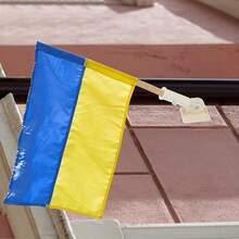 1 pieza/2 piezas Base de poste de bandera de plástico blanco, base de poste de bandera ajustable a 180°, accesorio de herramienta de decoración de fiesta, inserto inclinado de montaje en pared de plástico, requiere unidad de alimentación