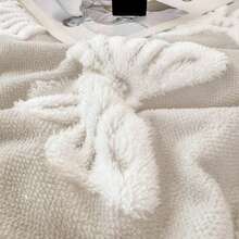 1pc Butterfly Jacquard Throw Blanket, Soft Cream Floral Polyester Warm Blanket, Thick & Cozy Multipurpose Blanket, Easy To Clean, Suitable For Autumn/Winter Or Home Decor, Twin/Full Size, Great Gift For Christmas, Halloween, New Year For Family & Friends - Light Grey - View 3