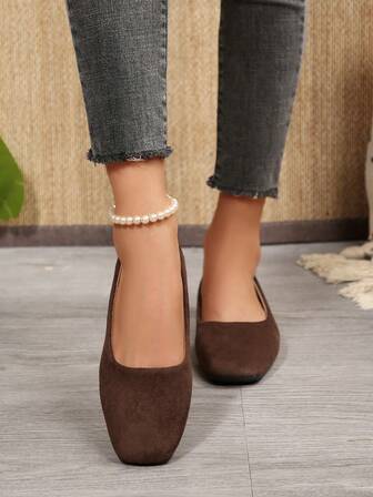 Sexiga enkla dansskor för kvinnor, bekväma slip-on-loafers i mocka för inomhus-/utomhusbruk