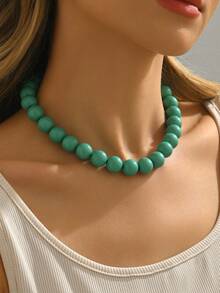 1 件闪亮串珠项链，适合日常佩戴