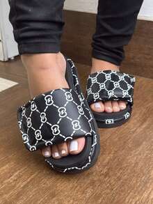 Women's Sandal With Adjustable Clasp - Blanco y Negro - Ver 3