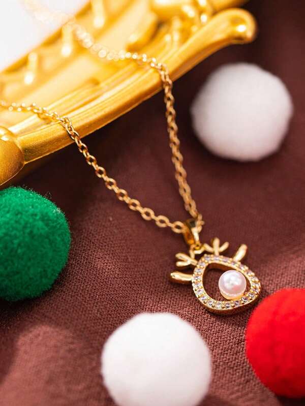 1 Exquisite And Versatile Christmas Red Gloves Hollow Pearl Water Drop Antler Pendant Necklace Suitable For Banquets And Christmas Decorations, Christmas Gifts For Family, Classmates And Friends, And Other Holiday Gifts(Artificial Zirconia Has Random Colors And Random Arrangement Order)