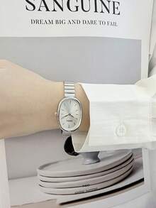 1pc Vintage Minimalist Round Women's Quartz Watch, Fashion Versatile Suitable For Daily Decoration - Silver - View 3