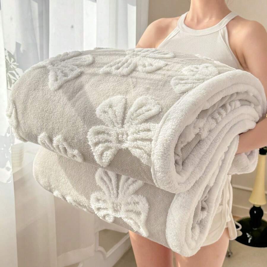 1pc Butterfly Jacquard Throw Blanket, Soft Cream Floral Polyester Warm Blanket, Thick & Cozy Multipurpose Blanket, Easy To Clean, Suitable For Autumn/Winter Or Home Decor, Twin/Full Size, Great Gift For Christmas, Halloween, New Year For Family & Friends - Light Grey - View 1