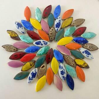 200g/7.06 Oz Rainbow Leaf Shaped Mosaic Fragment Bag, Suitable For Arts And Crafts, Handmade Coasters, Murals, Home Decoration, Jewelry Making, Christmas Mosaic Decoration, DIY Creative Handmade Decoration Craft Materials, It Is An Ideal Choice For DIY Handmade Material And Product Creators