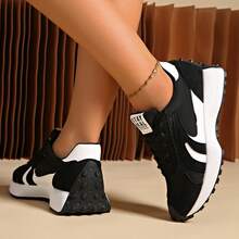 Women's Minimalist Training Shoes, Retro Lace-Up Round Toe Rubber Sole Sneakers, Low-Top Casual Athletic Shoes, Lace-Up Round Toe Walking Shoes