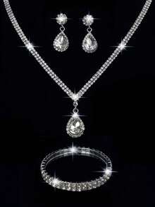 Women's Rhinestone Jewelry Sparkling Luxury Rhinestone Jewelry Set Sparkling Necklace Earrings Bracelet Set Silver Sparkling Glitter V-Shaped Metal Flip Envelope Bag Fashion Banquet Bag Handbag Wallet Handbag Elegant Handbag Banquet Bag Handbag Women's Ball Handbag Women's Bridal Banquet Bag Ball Handbag Metal Chain Handbag Wedding Party Handbag Cocktail Party Wedding New Wallet Banquet Bag