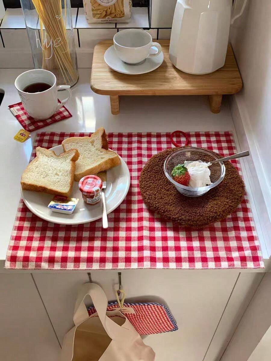 1/2/4pcs Christmas New Year Red Plaid/Blue Trim Ins Placemats Kitchen Cover Cloth Decorative Napkins, Suitable For Holidays And Home Decor - Multicolor - View 1