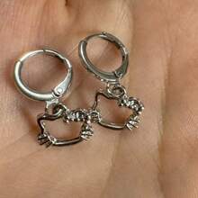 Sanrio 1pc Sanrio Hello Kitty Hoop Earrings For Women - Stainless Steel Cute Character Design, Lightweight Everyday & Party Jewelry, Valentine's Day Gift, Year-Round Wear, Casual Accessories, Stylish Hoops, Durable Jewelry, Kawaii Accessories, Fashion Enthusiasts, Playful Accessories, Highquality Hoops, Hoops, Women's Fashion