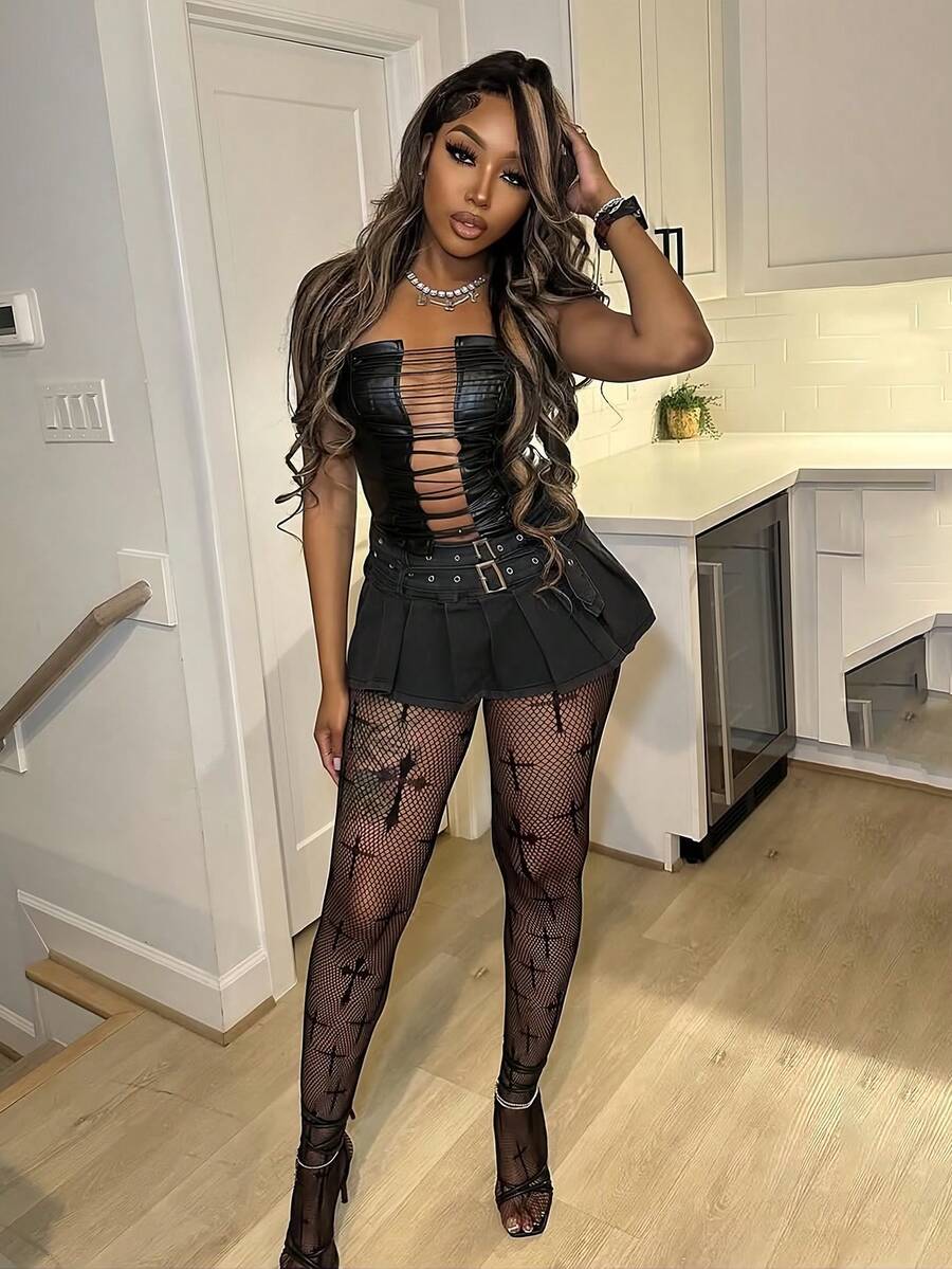 1 Pair Plus Size Women's Halloween Cross Fishnet Stockings, Sexy & Elegant Design Suitable For Party Wear