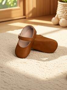 1 par de zapatos antirrastro de suela blanda de PU, diseño de hebilla única de puntera redonda y tacón plano, cómodos y transpirables de estilo minimalista y de moda, adecuados para uso diario de bebés de 0 a 1 año, atuendo de cumpleaños - Marrón - Ver 6