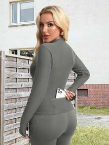 1 قطعة جاكيت نصف سحاب مع جيب للنساء للرياضة الخارجية، بتصميم جيب سحاب خلفي وقصير بأكمام طويلة مع فتحة للإبهام، مناسب للتمارين الخارجية والجري والدراجات والرياضات المختلفة