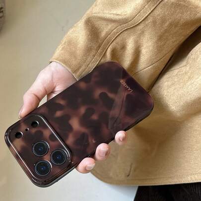 Autumn/Winter Yellow Amber Leopard Print Tie Dye Creative Art Design Phone Case Compatible With Apple 17 Pro Max/ 16 Pro Max/15 Pro Max/14 Pro/13 Pro, Unisex Phone Case