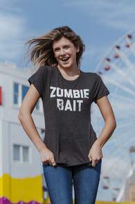 Womens Zombie Bait T Shirt Funny Undead Gas Mask Apocalypse Graphic Novelty Tee Funny Womens T Shirts Cute Vintage Fashion Casual Ladies T-Shirt Gift - Thạch nam đen - Xem 4