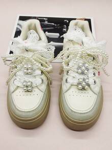4pcs/6pcs Black & White Lace Shoelaces Decor, Y2K Style Faux Pearl Bow Flower Shoe Charms, Silver Resin Shoelace Clips DIY Accessories For Women's Sneakers, Boots, Suitable For Christmas, Halloween, Valentine's Day, Birthday, Holiday Party (Shoes Not Included) - Multicolor - View 6