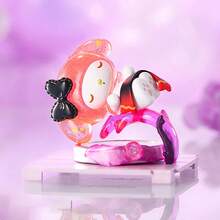 Miniso Figura de la serie de fiestas de Sanio My Melody Rose, de material de alta calidad, decoración llamativa para el gabinete de exhibición de juguetes (1 pieza entregada al azar) - Multicolor - Ver 5