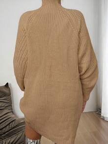 Gaun Sweater Lengan Panjang Elegan Longgar Kerah Tinggi Warna Polos Ukuran Plus - Khaki - View 2