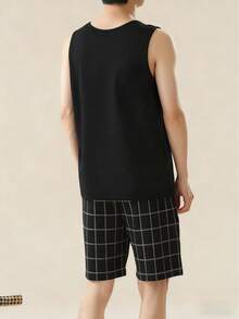 AICJ 男士纯色休闲宽松基础款圆领背心上衣和格子短裤睡衣套装（2件套），适合春夏居家休闲或外穿。 - 黑色 - 查看 2