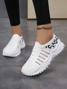 大码女式时尚休闲运动鞋，鱼丝拼接网面透气跑步鞋，系带运动鞋，适合日常步行、户外活动、跑步锻炼