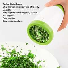 Picadora de Perejil, Ralladores Manuales Multifuncionales Seguros de Doble Hoja, Molinillo de Especias, Triturador de Perejil para Herramientas de Cocina, Molinillo de Hierbas - Verde - Ver 7
