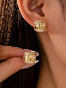 1 Pair ​Ivory White Golden Color CC PARIS Monogram Design Stud Earring​, Chic French-Inspired Stud Earring, Minimalist Basic Design Set For Everyday Wear