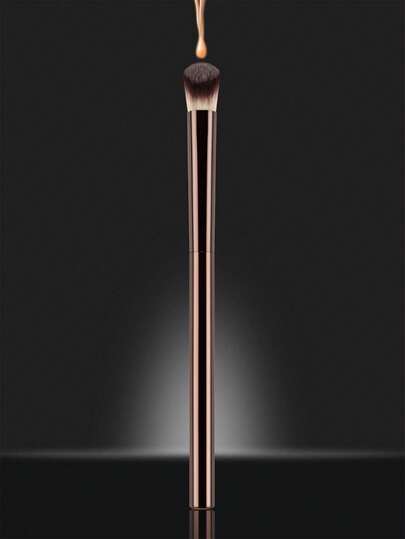 1pc Concealer Brush, Low-Allergenic Soft Polyester Bristles, Seamless Metal Handle, Crescent Concealer Brush