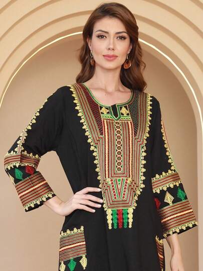 Elegante vestido árabe de mujer bordado para otoño/invierno 2025, JALABIA de manga larga con cuello redondo, diseño de bordado de lujo y elegante bata tipo kaftan