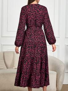 Robe longue style bohème à imprimé floral pour femmes au printemps. Nouvelle robe ample en rose rouge pour l'automne 2025 avec taille marquée, robe de vacances décontractée, robe de soirée élégante, robe de plage pour la remise des diplômes, robe de soirée pour la Saint-Valentin - Rose vif - Voir 3