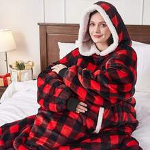 1pc Hooded Wearable Blanket Sweatshirt, Unisex, Super Oversized Fleece Blanket Sweatshirt, 63" Chest, Extra Soft Warm And Cozy Wearable Blanket Hoodie With Large Pockets, Christmas Decor And Party Supplies