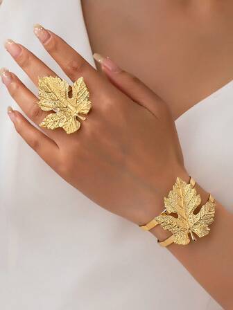 2 Pieces/Set Of Autumn Maple Leaf Texture Leaf Bangle Ring Set Suitable For Women To Wear