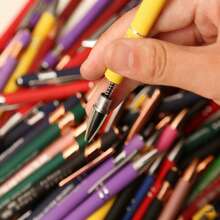 20 piezas de bolígrafos retráctiles de bambú con impresión equivocada, diseño de Body de metal, de moda, adecuados para oficina, negocios, escuela y diversos eventos, opción de regalo ideal (tinta negra)