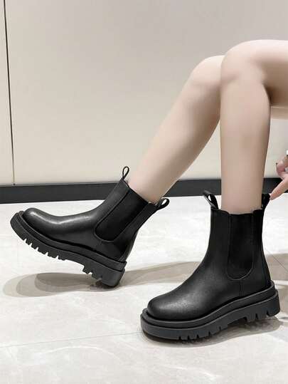 Autumn/Winter New One-Push Black Boots, Versatile Fashion Boots, Comfortable Casual Leather Boots