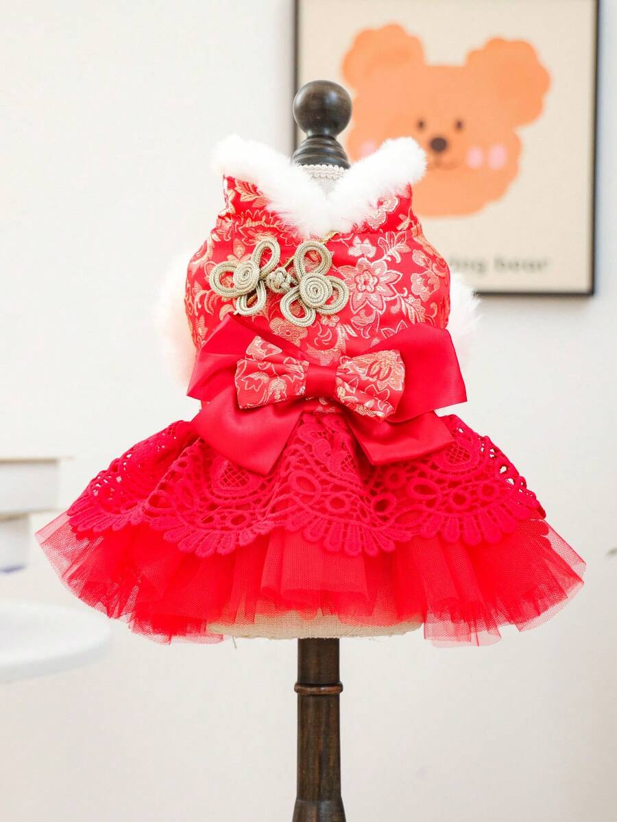 宠物服装一件装，狗狗/猫咪服装，小型犬/幼犬套装，可爱宠物服装，小型犬服装，秋冬保暖舒适，新年装饰礼服