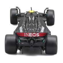 Burago Mercedes-AMG F1 W14 E y W15 Lewis Hamilton #44 Modelo a escala 1/43 - Edición coleccionista con caja de exhibición oficial de las temporadas 2025 y 2024 - Juego de caja de exhibición de aleación, regalo de cumpleaños - W14-#44 - Ver 8