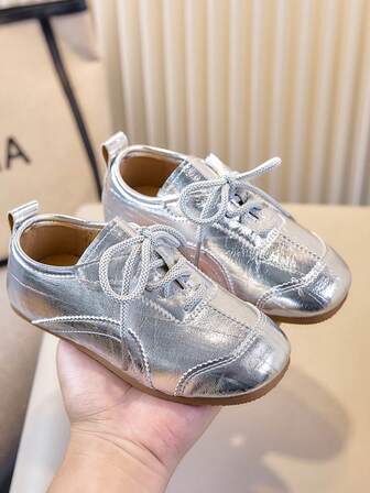 1 Pair 2025 Fashionable Kids' Solid Color Sneakers, Lace-Up, Suitable For Outdoor Sports, Running, Travel, Daily Matching, Unisex